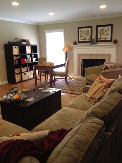 Living room before I added the dining room table - thediybungalow.com