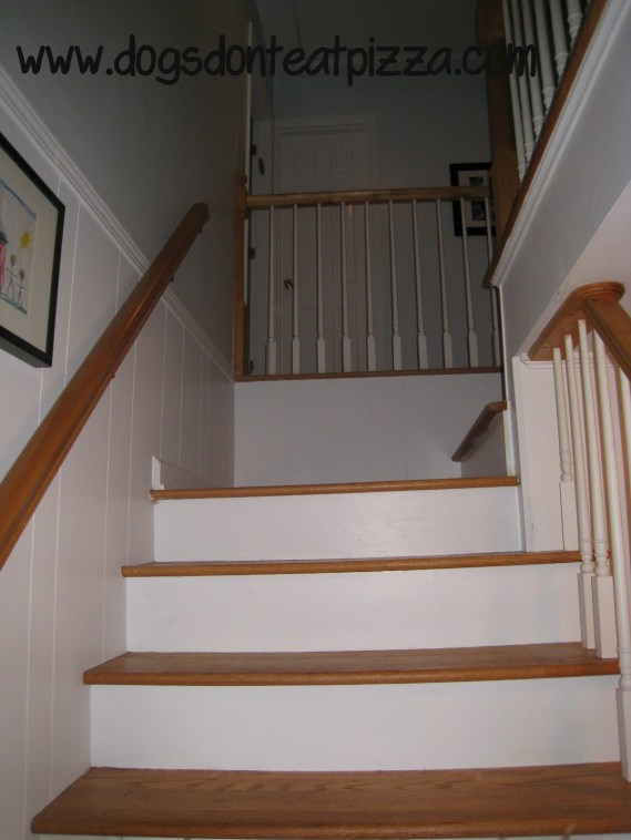stairs at entry way - thediybungalow.com