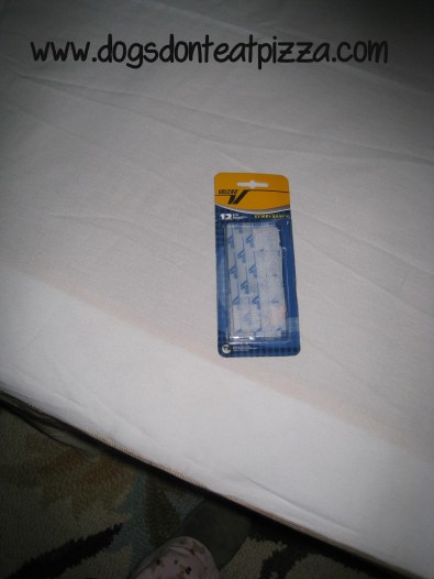 How to keep a bedskirt in place using hook and loop Velcro tape - thediybungalow.com