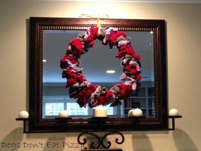 Upcycled scarf and sweater wreath - thediybungalow.com