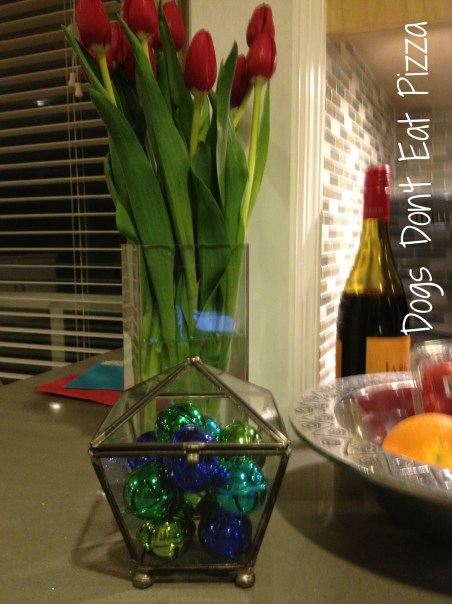 Easy and Inexpensive Holiday Decorations and Gifts - thediybungalow.com