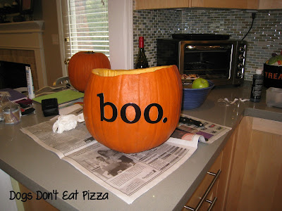 Fall pumpkin planters - DogsDontEatPizza.com
