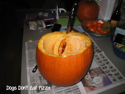 Fall pumpkin planters - DogsDontEatPizza.com