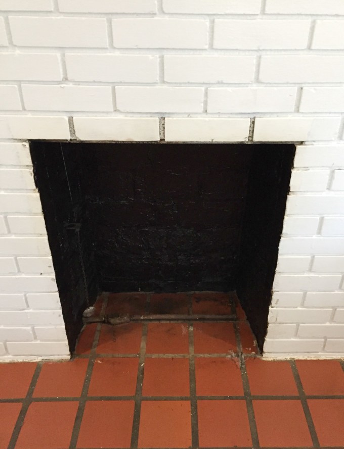 So much better after cleaning fireplace firebox - thediybungalow.com