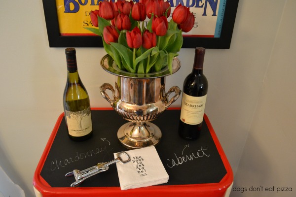 Industrial kitchen cart into bar cart - thediybungalow.com