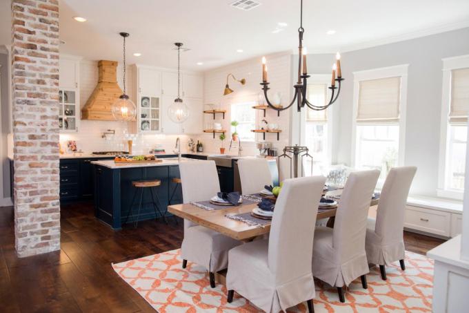 Do it right or do it again is one of the five things I've learned from Joanna Gaines - thediybungalow.com