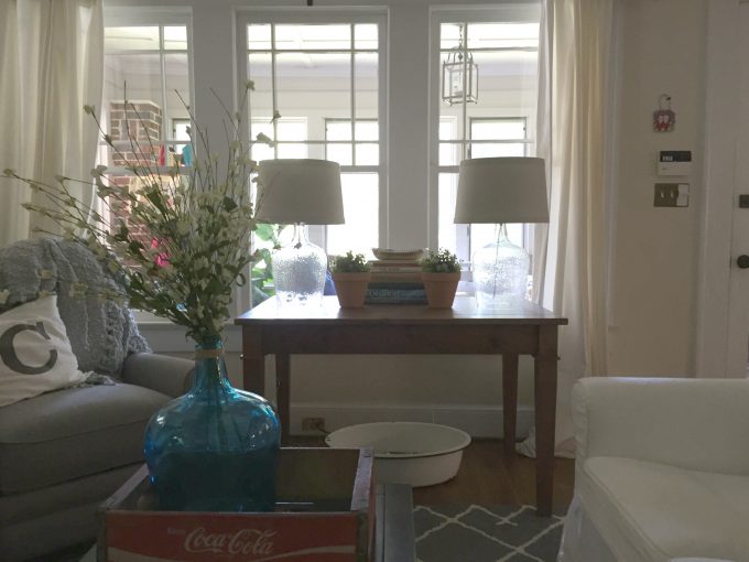 Dining table as console table in living room - Dogs Don't Eat Pizza