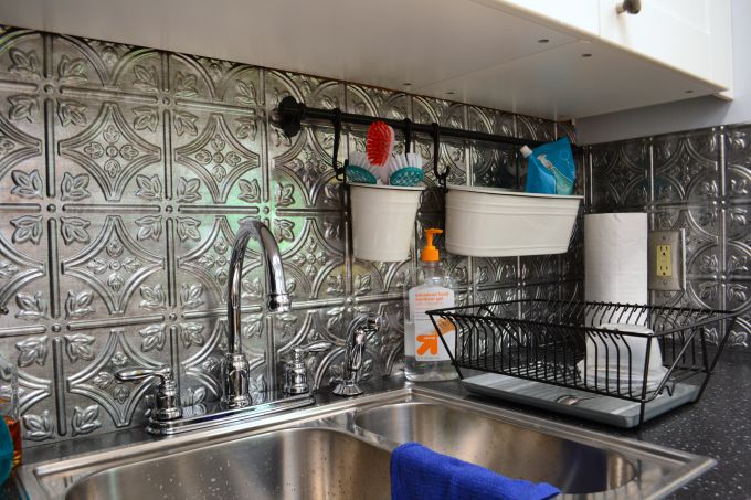 Faux tin tile backsplash for the teachers' lounge renovation - thediybungalow.com