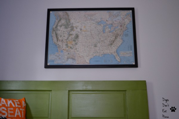 Doesn't everyone feel like they are on vacation in my guest room - thediybungalow.com