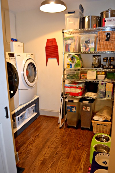 How to Build a Pedestal for Your Laundry Room - thediybungalow.com