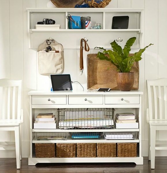 Pottery Barn Samantha Console Table - farmhouse look for less - thediybungalow.com