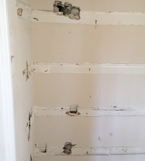 Pantry demo with reciprocating saw - thediybungalow.com