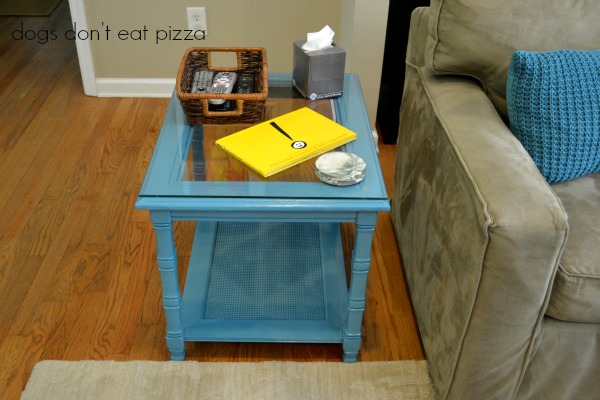 clean lines table top view