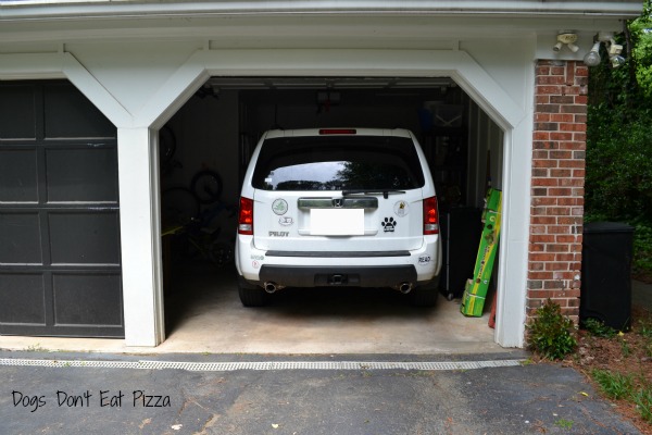 car in garage at Dogs Don't Eat Pizza