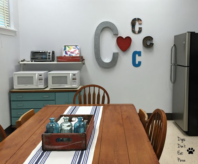 Finished teachers' lounge renovation - thediybungalow.com