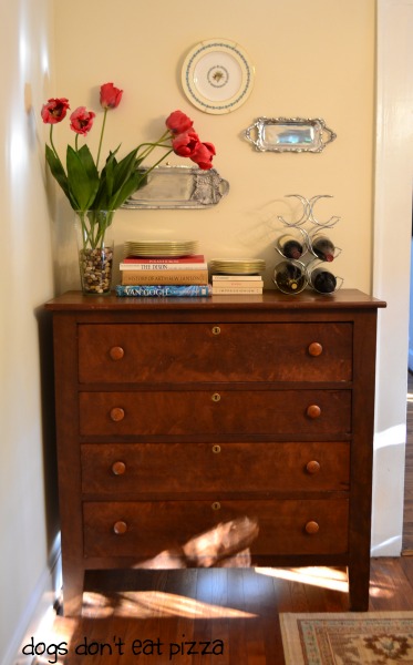 Dining room - 1929 House home tour - thediybungalow.com