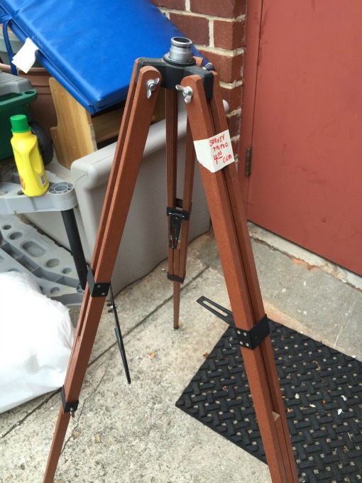 surveyors tripod from Second Life Thrift for Thrift Benefit for Sheltered Animals / thediybungalow.com