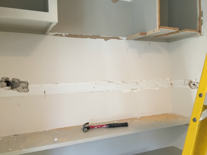 Removing shelves in pantry - thediybungalow.com