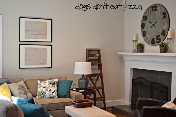 Family room - thediybungalow.com