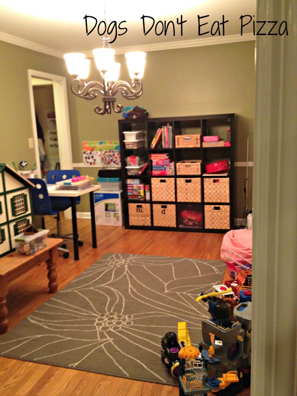 Solving issue when designing a dining room by turning it into a playroom for our kids - thediybungalow.com