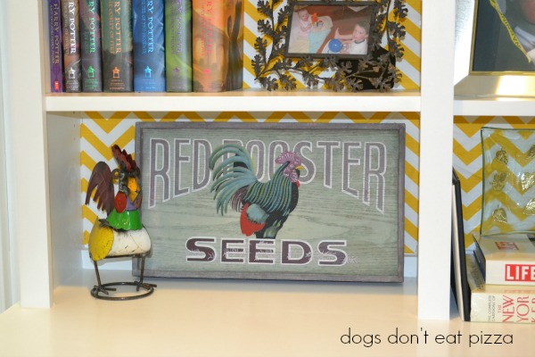 red rooster seed sign