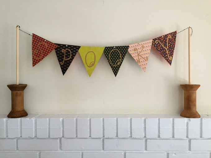 DIY pennant banner - thediybungalow.com