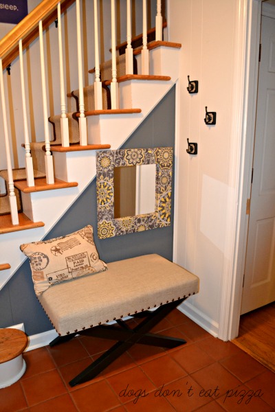 Use paint to create an accent wall as one of five ways to decorate a big wall - thediybungalow.com