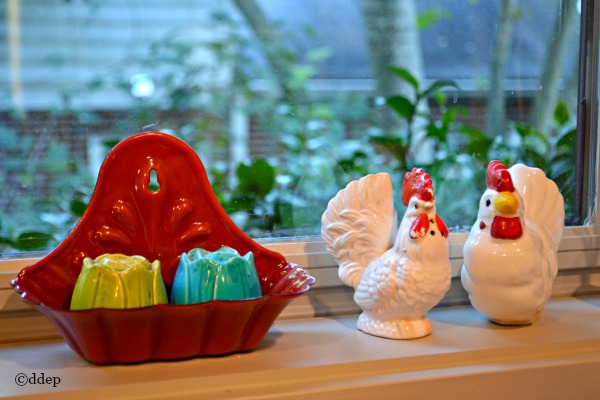 salt and pepper in the new kitchen - Dogs Don't Eat Pizza