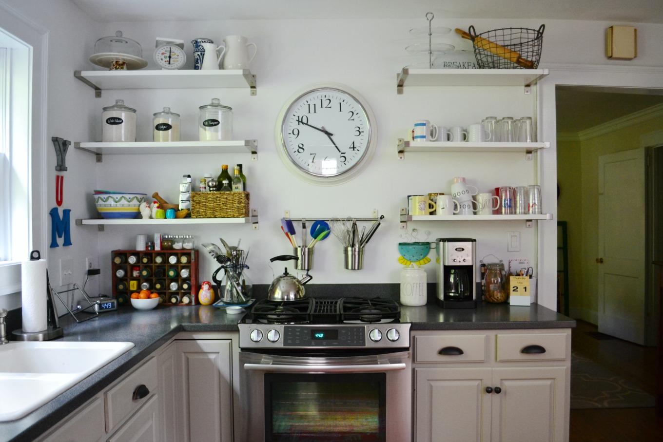 Brighter kitchen with white trim - thediybungalow.com