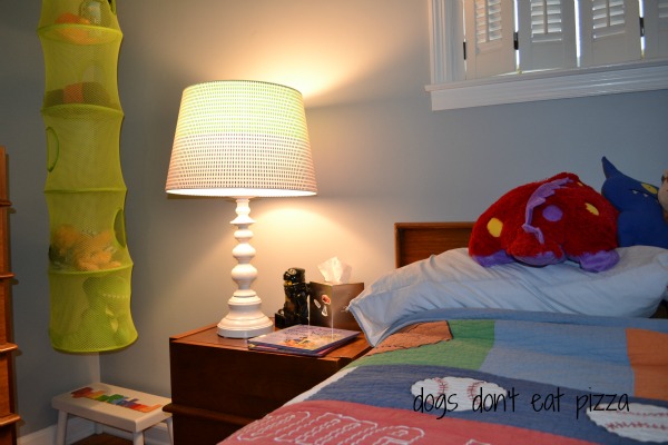 finished lamp in room at thediybungalow.com