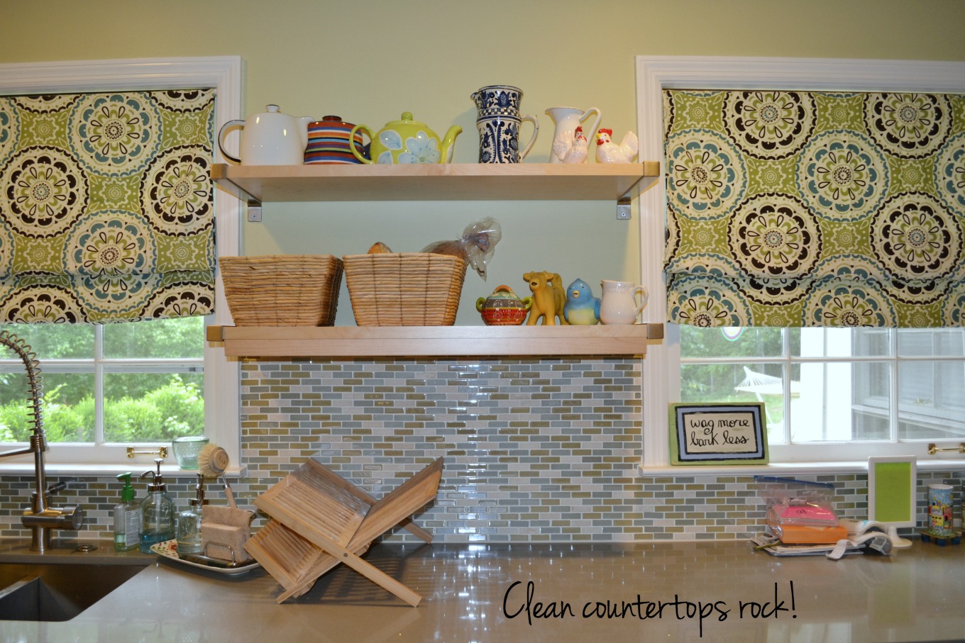Clean countertops rock - how to be clutter-free in 2017 - thediybungalow.com