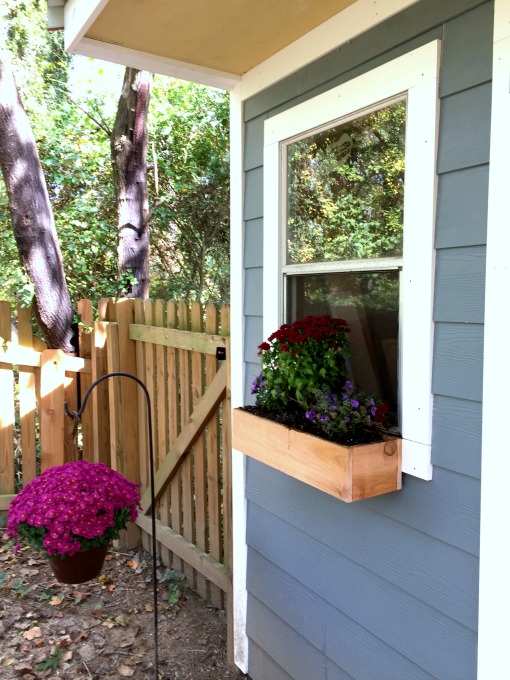 DIY Flower Boxes - Power Tool Challenge - thediybungalow.com