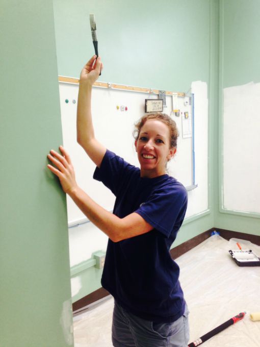 One of our fabulous parent volunteers for the teachers' lounge renovation - thediybungalow.com