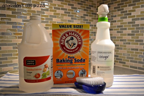 All natural way to clean grout using what you have in your pantry - thediybungalow.com