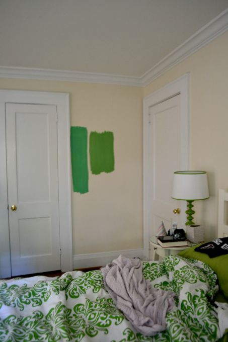 green paint choices - choosing paint color - Dogs Don't Eat Pizza