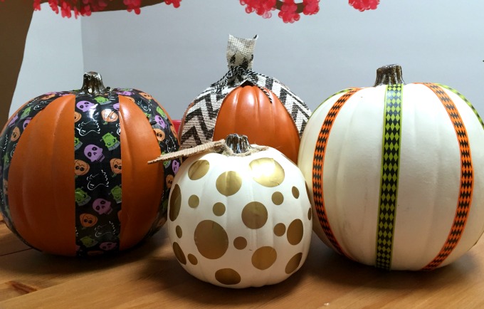 How to dress up craft store pumpkins for Halloween / thediybungalow.com