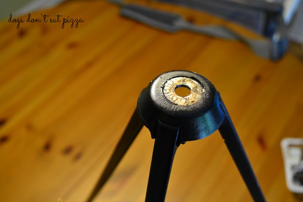 how to make a tripod lamp - thediybungalow.com