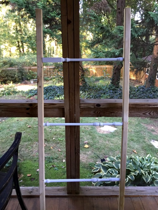 Ladder - Five Ways to Repurpose Stair Spindles - thediybungalow.com