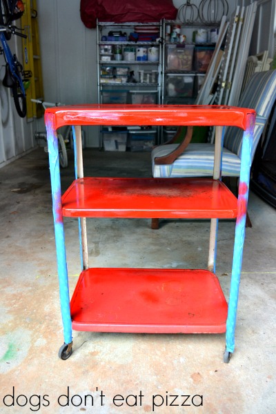 Industrial kitchen cart into bar cart - thediybungalow.com