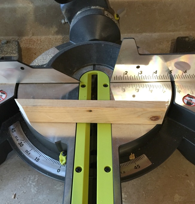 How to Build a Cookbook Stand - thediybungalow.com