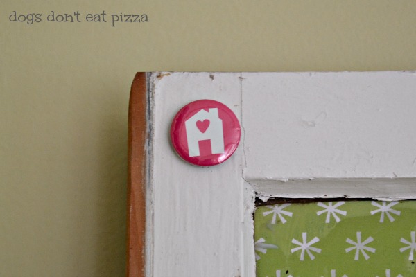 adhesive-button-detail updating window memo board - thediybungalow.com