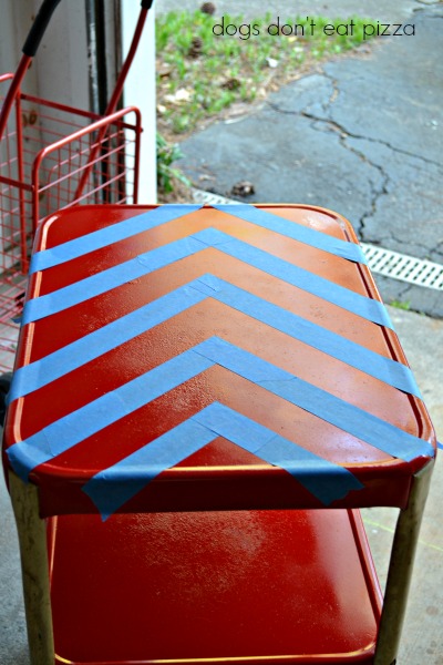 Industrial kitchen cart into bar cart - thediybungalow.com