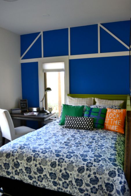 add trim for architectural interest to room - guest room - Dogs Don't Eat Pizza