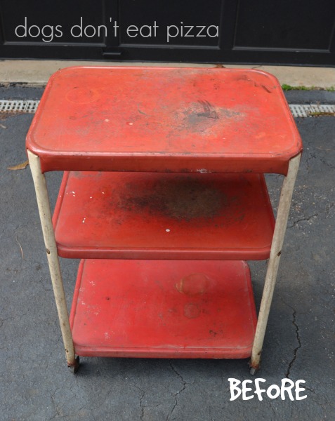 Industrial kitchen cart into bar cart - thediybungalow.com