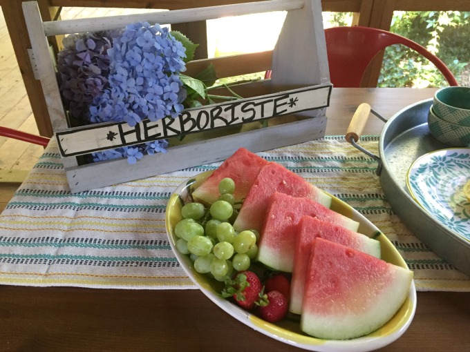 Back Porch Makeover - thediybungalow.com