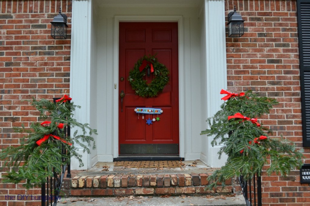 Easy and Free Holiday&nbsp;Garland