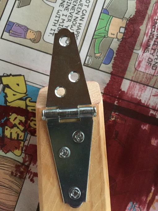 How to Build a Cookbook Stand - thediybungalow.com