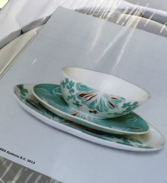 dishes in the teal and red color scheme - Dogs Don't Eat Pizza