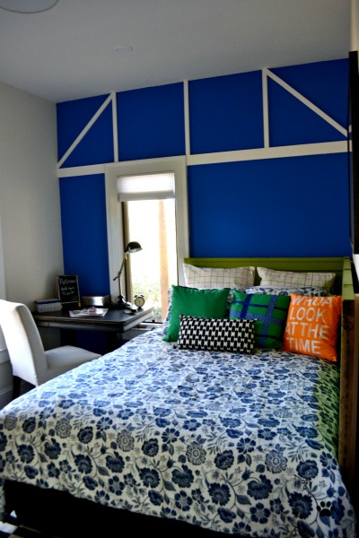 Finished guest room before and after - thediybungalow.com