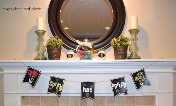 How to make a spring chalkboard banner for a spring mantel - thediybungalow.com